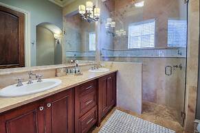 Gigglin Marlin 7 Bedroom Holiday Home by Five Star Properties