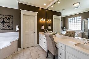 Son Kissed 4 Bedroom Holiday Home by Five Star Properties