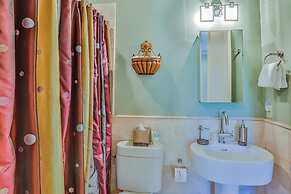 SUNSET AT MIRAMAR 5 Bedroom Holiday Home by Five Star Properties