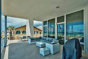 The White House of Holiday Isle 6 Bedroom Holiday Home by Five Star Pr