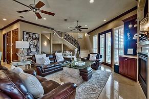 Tuscan Villa 5 Bedroom Holiday Home by Five Star Properties