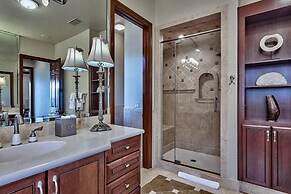 Tuscan Villa 5 Bedroom Holiday Home by Five Star Properties