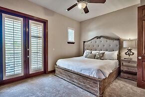 Tuscan Villa 5 Bedroom Holiday Home by Five Star Properties