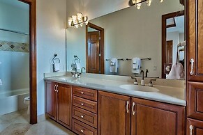 Tuscan Villa 5 Bedroom Holiday Home by Five Star Properties