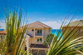 Tuscan Villa 5 Bedroom Holiday Home by Five Star Properties