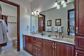 Tuscan Villa 5 Bedroom Holiday Home by Five Star Properties