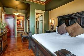 UTOPIA 2 Bedroom Holiday Home by Five Star Properties