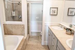 Ventanas al Paraiso 5 Bedroom Holiday Home by Five Star Properties