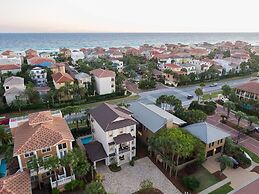 Villa Destiny 6 Bedroom Holiday Home by Five Star Properties