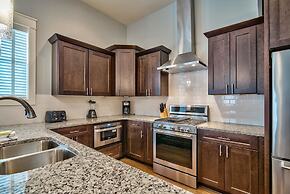 Villa Destiny 6 Bedroom Holiday Home by Five Star Properties