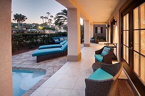 Villa Destiny 6 Bedroom Holiday Home by Five Star Properties