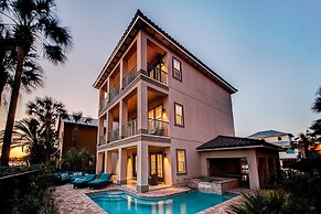 Villa Destiny 6 Bedroom Holiday Home by Five Star Properties