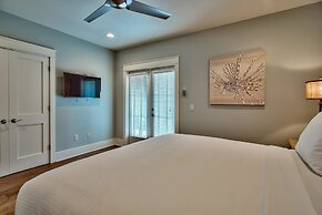 Villa Destiny 6 Bedroom Holiday Home by Five Star Properties