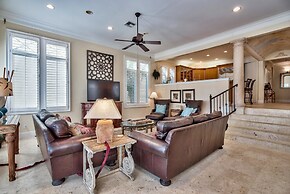 Villa Playa 5 Bedroom Holiday Home by Five Star Properties