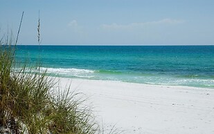 Villa Playa 5 Bedroom Holiday Home by Five Star Properties