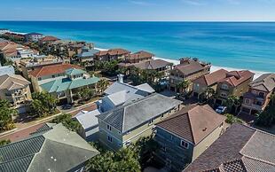 Villa Playa 5 Bedroom Holiday Home by Five Star Properties