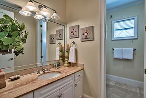 Villa Playa 5 Bedroom Holiday Home by Five Star Properties