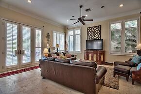 Villa Playa 5 Bedroom Holiday Home by Five Star Properties