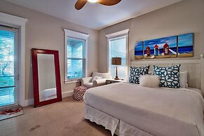 MIRAMAR BEACH VILLAS 112 4 Bedroom Holiday Home by Five Star Propertie