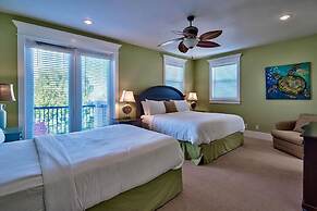 MIRAMAR BEACH VILLAS 112 4 Bedroom Holiday Home by Five Star Propertie