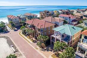 Honu Hale 5 Bedroom Holiday Home by Five Star Properties