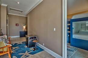 Honu Hale 5 Bedroom Holiday Home by Five Star Properties