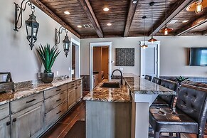 Kates Porch 7 Bedroom Holiday Home by Five Star Properties