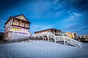 Kates Porch 7 Bedroom Holiday Home by Five Star Properties