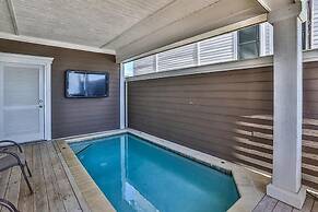 Las Olas 8 Bedroom Holiday Home by Five Star Properties