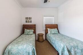 Las Olas 8 Bedroom Holiday Home by Five Star Properties