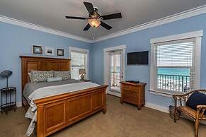 Las Olas 8 Bedroom Holiday Home by Five Star Properties