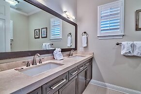 Ocean Escape 4 Bedroom Holiday Home by Five Star Properties