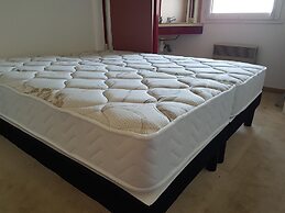 Hôtel Holiday Lyon Est