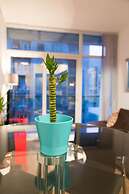 Toronto Queen Suites