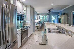 Tresor Cache 2 Bedroom Holiday Home