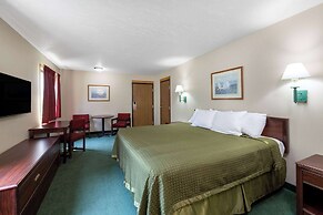 Travelodge by Wyndham Spirit Lake/Okoboji