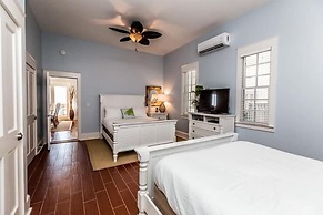 Bella Beach 5 Bedroom Holiday Home by Five Star Properties