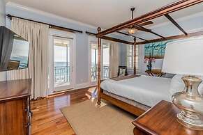 Bella Beach 5 Bedroom Holiday Home by Five Star Properties