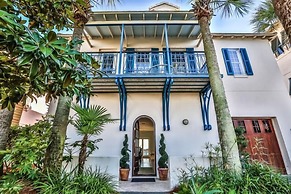 Bella Beach 5 Bedroom Holiday Home by Five Star Properties