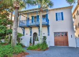 Bella Beach 5 Bedroom Holiday Home by Five Star Properties