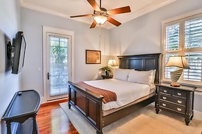 Bella Beach 5 Bedroom Holiday Home by Five Star Properties