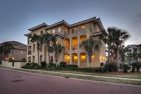 Bella Destina 5 Bedroom Holiday Home by Five Star Properties