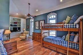 Bella Luna 4 Bedroom Holiday Home by Five Star Properties