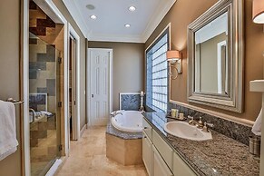 Bella Luna 4 Bedroom Holiday Home by Five Star Properties