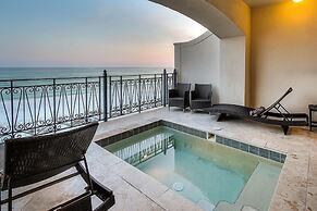 Bella Vizio 5 Bedroom Holiday Home by Five Star Properties