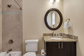 Beyond the Sea 5 Bedroom Holiday Home by Five Star Properties