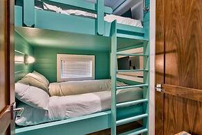 Big House by the Sea 8 Bedroom Holiday Home by Five Star Properties