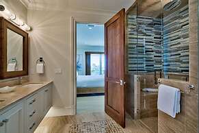 Big House by the Sea 8 Bedroom Holiday Home by Five Star Properties