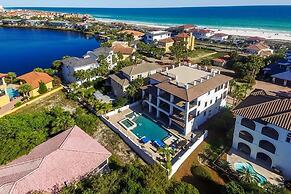 Big House by the Sea 8 Bedroom Holiday Home by Five Star Properties