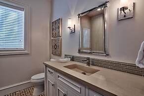 Big House by the Sea 8 Bedroom Holiday Home by Five Star Properties